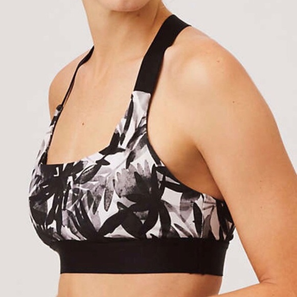Lou & Grey Form Inline Sports Bra - High Impact